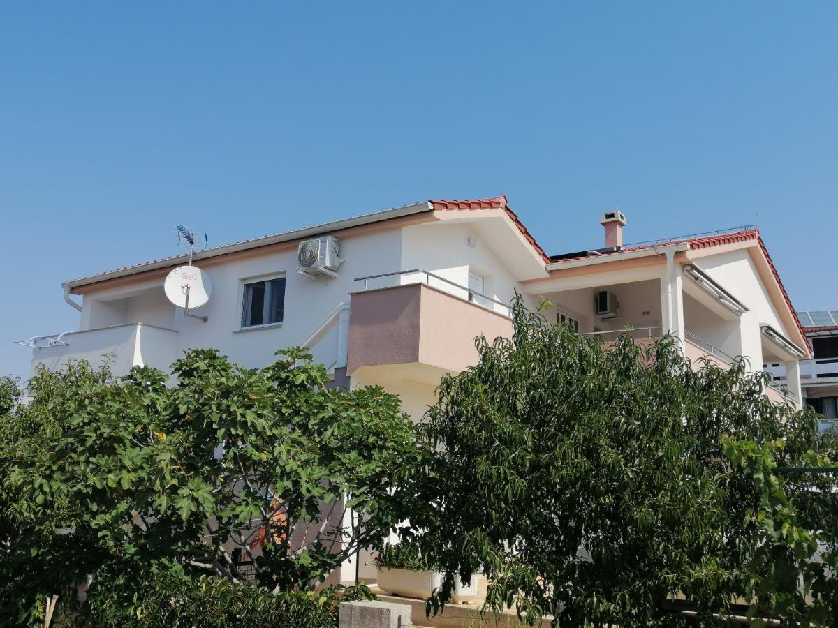 Apartments Ruzmarin ヴーシ エクステリア 写真