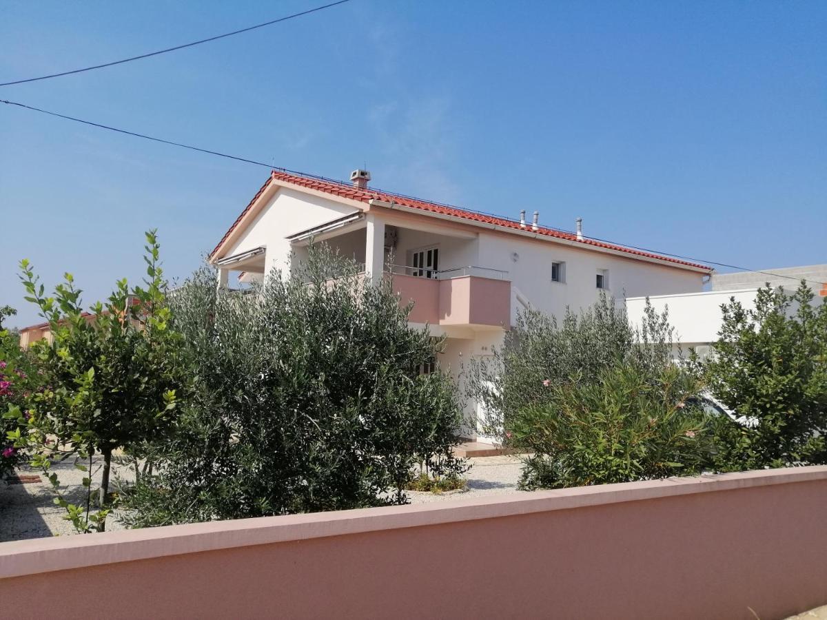 Apartments Ruzmarin ヴーシ エクステリア 写真